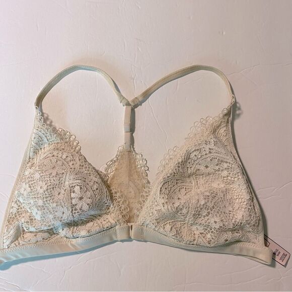 Victoria Secret Lace Triangle Racerback Bralette ivory lightly padded mesh M - Picture 1 of 7